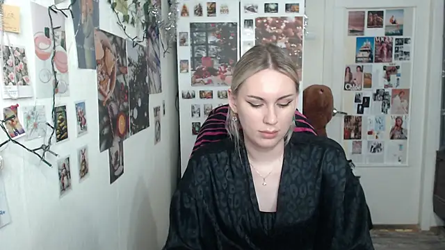 Snapshot of CapriScorpion chatting on January 5, 2025, 1:15 pm CapriScorpion online show from January 5, 2025, 1:15 pm