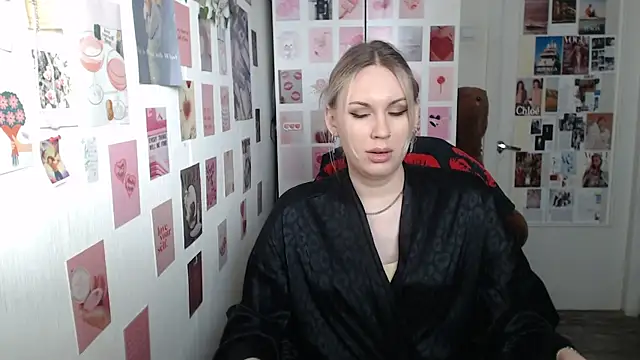 Snapshot of CapriScorpion chatting on February 21, 2025, 1:00 pm CapriScorpion online show from February 21, 2025, 1:00 pm