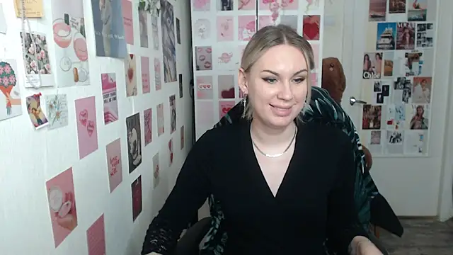 Snapshot of CapriScorpion chatting on February 24, 2025, 11:43 am CapriScorpion online show from February 24, 2025, 11:43 am