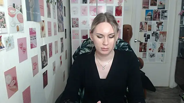 Snapshot of CapriScorpion chatting on March 14, 2025, 4:30 pm CapriScorpion online show from March 14, 2025, 4:30 pm