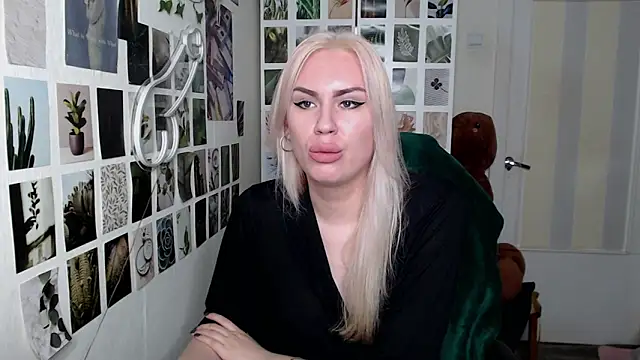 Snapshot of CapriScorpion chatting on October 5, 2025, 2:26 pm CapriScorpion online show from October 5, 2025, 2:26 pm