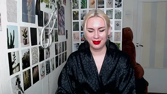 Snapshot of CapriScorpion chatting on October 30, 2025, 11:22 am CapriScorpion online show from October 30, 2025, 11:22 am