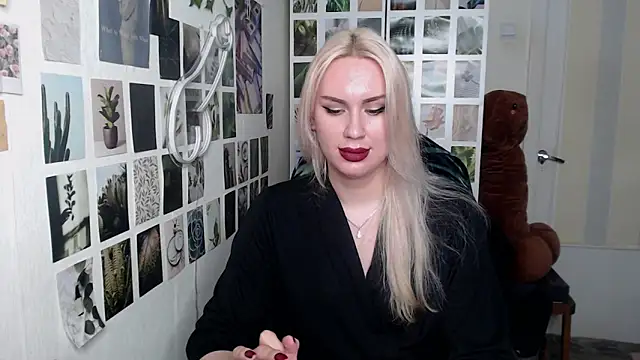 Snapshot of CapriScorpion chatting on November 21, 2025, 11:09 am CapriScorpion online show from November 21, 2025, 11:09 am