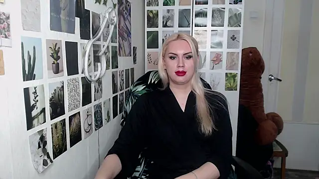 Snapshot of CapriScorpion chatting on November 22, 2025, 10:58 am CapriScorpion online show from November 22, 2025, 10:58 am