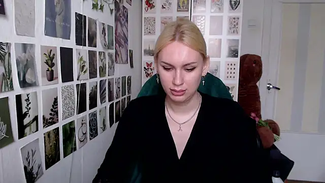 CapriScorpion online show from April 29, 2026, 12:09 pm