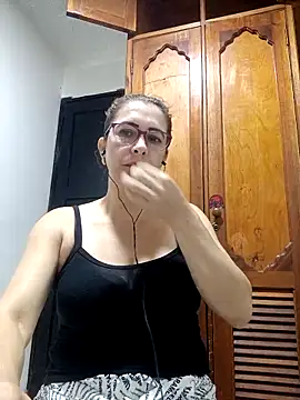 mademonsexy online show from April 23, 2026, 3:52 am