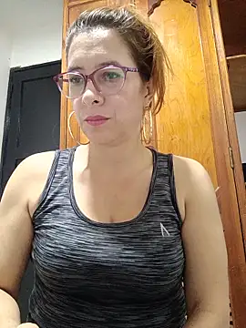 mademonsexy online show from May 19, 2026, 11:33 pm