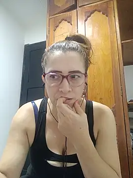 mademonsexy online show from June 17, 2026, 3:53 am