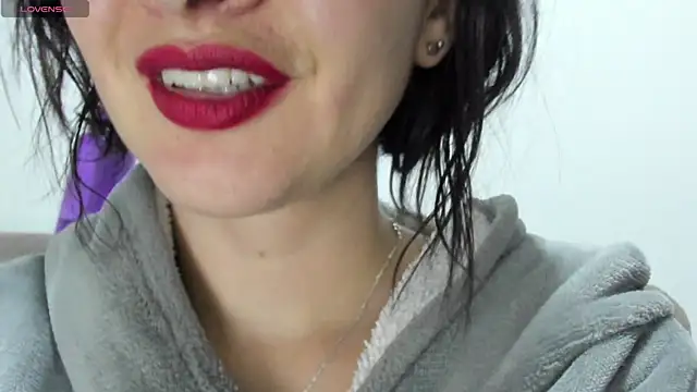 queen fetish online show from March 4, 2025, 11:32 pm