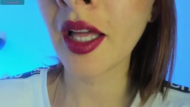 queen fetish online show from May 3, 2026, 3:51 pm