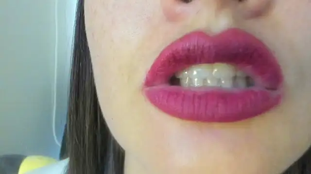 Snapshot of queen_fetish chatting on July 1, 2026, 9:58 pm queen fetish online show from July 1, 2026, 9:58 pm