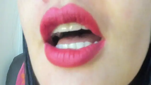 Snapshot of queen_fetish chatting on July 12, 2026, 9:06 pm queen fetish online show from July 12, 2026, 9:06 pm