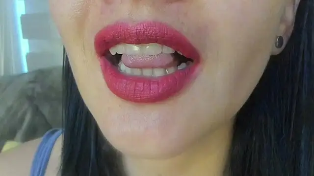 Snapshot of queen_fetish chatting on July 18, 2026, 8:56 pm queen fetish online show from July 18, 2026, 8:56 pm