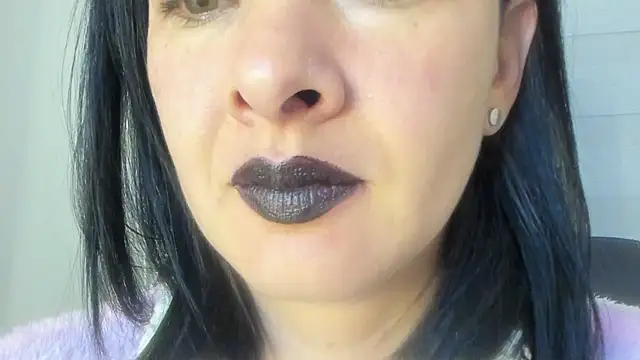 Snapshot of queen_fetish chatting on July 23, 2026, 10:24 am queen fetish online show from July 23, 2026, 10:24 am