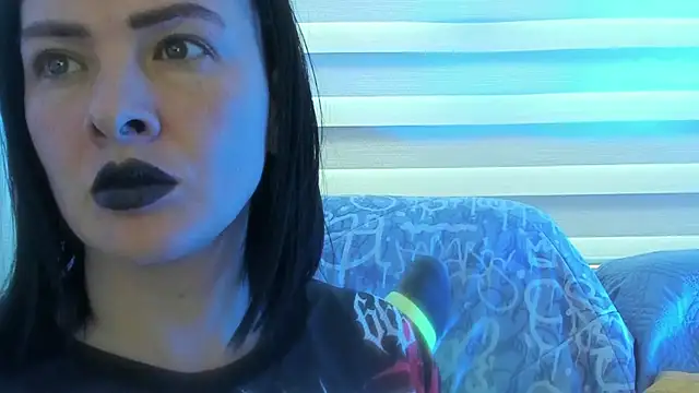 Snapshot of queen_fetish chatting on August 2, 2026, 10:19 pm queen fetish online show from August 2, 2026, 10:19 pm