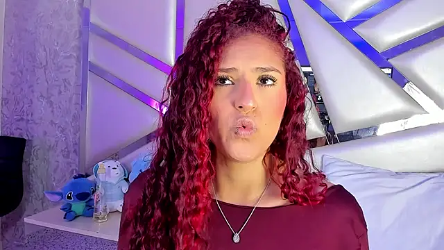 Snapshot of Miia002 chatting on October 1, 2025, 3:23 am Miia002 online show from October 1, 2025, 3:23 am