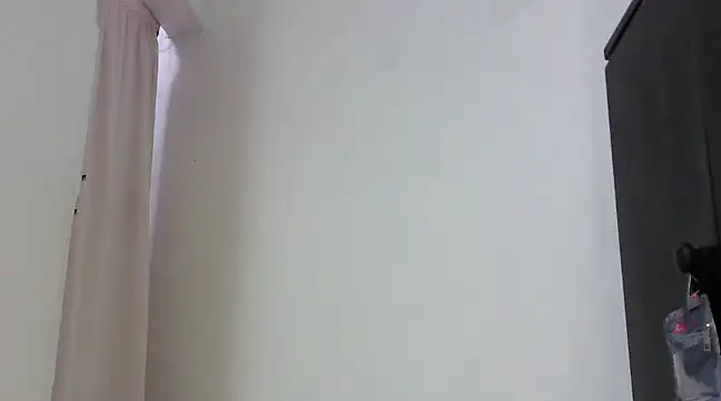 Sexxybella27 online show from March 12, 2025, 6:55 pm