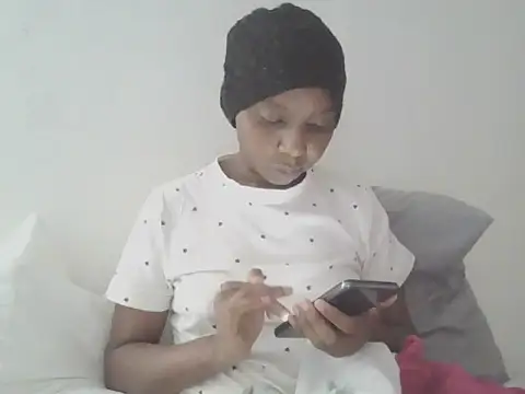 Snapshot of Sexxybella27 chatting on May 10, 2026, 1:49 pm Sexxybella27 online show from May 10, 2026, 1:49 pm