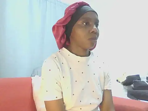 Snapshot of Sexxybella27 chatting on June 2, 2026, 8:33 pm Sexxybella27 online show from June 2, 2026, 8:33 pm