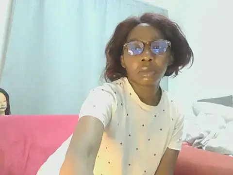 Snapshot of Sexxybella27 chatting on June 14, 2026, 2:24 am Sexxybella27 online show from June 14, 2026, 2:24 am