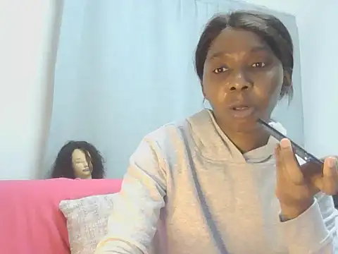 Snapshot of Sexxybella27 chatting on July 16, 2026, 6:36 pm Sexxybella27 online show from July 16, 2026, 6:36 pm