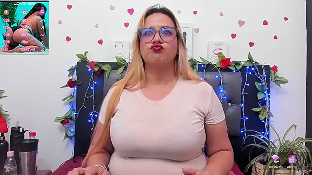 hazel 34 online show from September 19, 2025, 7:03 pm