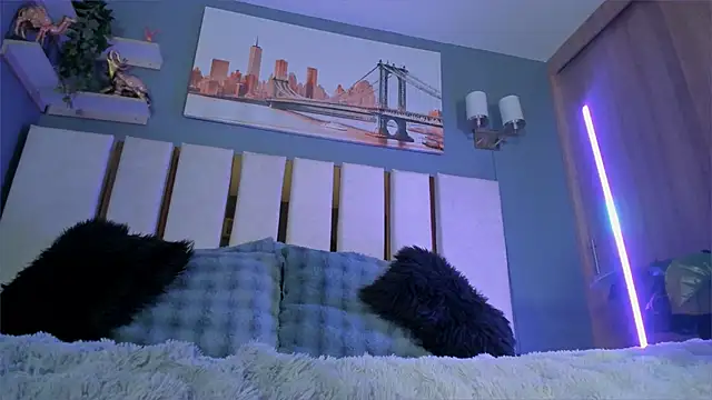 Bambi gurl online show from February 24, 2026, 1:36 am