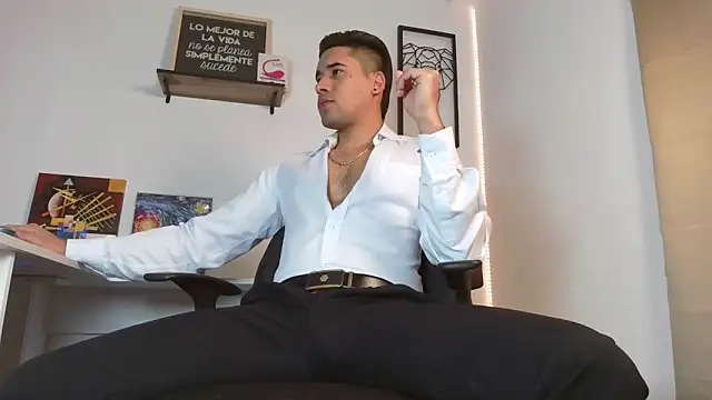 Snapshot of Thonydupont chatting on March 13, 2025, 11:38 pm Thonydupont online show from March 13, 2025, 11:38 pm