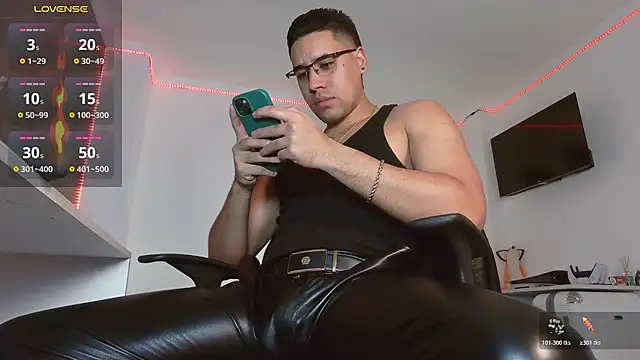 Snapshot of Thonydupont chatting on December 15, 2025, 9:52 pm Thonydupont online show from December 15, 2025, 9:52 pm