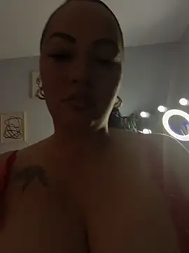 Snapshot of DestineeJayde chatting on May 21, 2026, 4:52 am DestineeJayde online show from May 21, 2026, 4:52 am