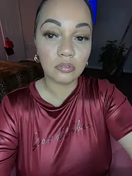 Snapshot of DestineeJayde chatting on June 4, 2026, 5:57 am DestineeJayde online show from June 4, 2026, 5:57 am