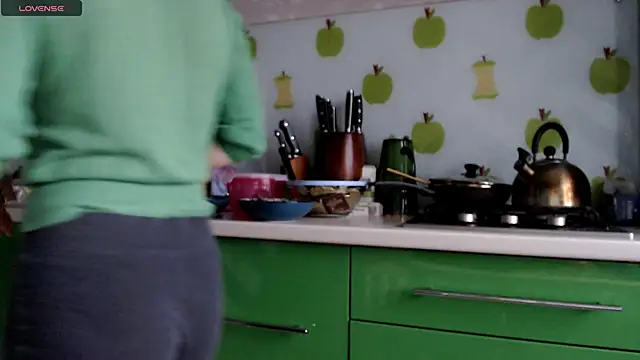 vaders daughter online show from December 8, 2024, 9:46 am