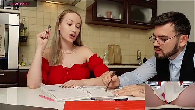 Snapshot of luxmuur chatting on December 6, 2024, 1:33 pm luxmuur online show from December 6, 2024, 1:33 pm