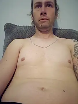 cdressupdiva online show from February 7, 2026, 6:11 pm