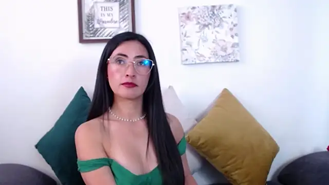 Snapshot of JainaRogers chatting on July 15, 2026, 6:35 pm JainaRogers online show from July 15, 2026, 6:35 pm