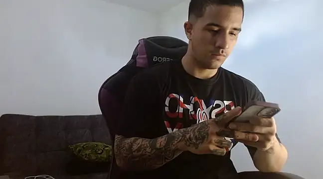 Sisoyalejo420 online show from March 4, 2025, 8:05 pm