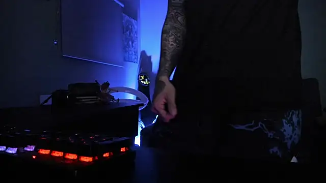 Sisoyalejo420 online show from February 25, 2026, 2:43 am