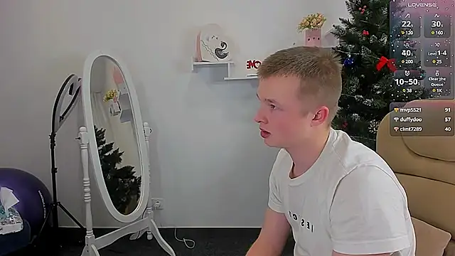 Snapshot of _Olli__Stiw_ chatting on December 14, 2024, 2:45 am Olli Stiw online show from December 14, 2024, 2:45 am