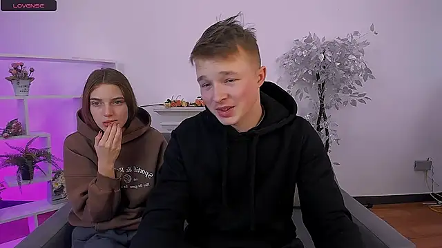 Snapshot of _Olli__Stiw_ chatting on February 28, 2025, 9:47 am Olli Stiw online show from February 28, 2025, 9:47 am