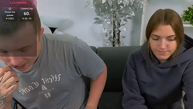 Snapshot of _Olli__Stiw_ chatting on October 18, 2025, 7:53 am Olli Stiw online show from October 18, 2025, 7:53 am