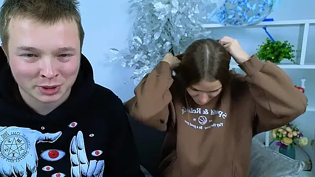 Snapshot of _Olli__Stiw_ chatting on November 13, 2025, 9:08 am Olli Stiw online show from November 13, 2025, 9:08 am