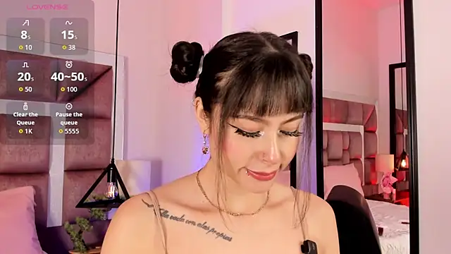 Snapshot of AnnieNasty chatting on May 15, 2026, 12:01 pm AnnieNasty online show from May 15, 2026, 12:01 pm