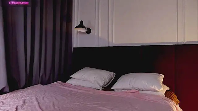 Snapshot of Beatrica_Klein chatting on February 17, 2025, 3:31 pm Beatrica Klein online show from February 17, 2025, 3:31 pm