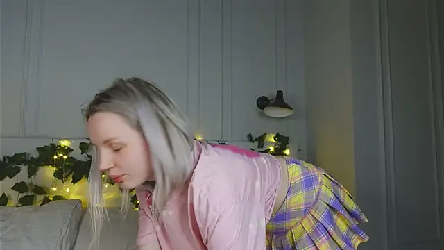 Snapshot of Beatrica_Klein chatting on March 22, 2025, 5:09 pm Beatrica Klein online show from March 22, 2025, 5:09 pm