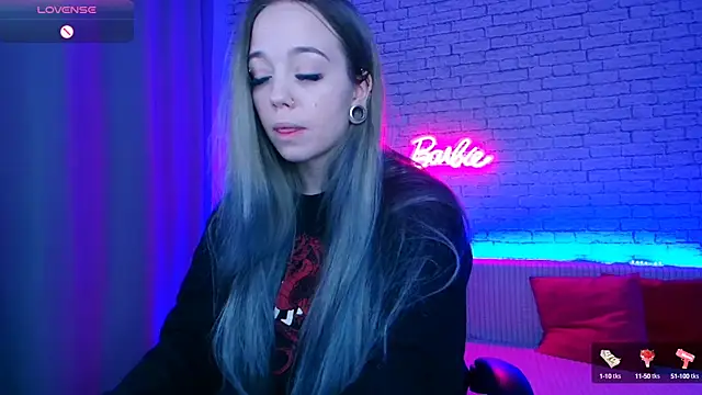 Snapshot of -Stacyy- chatting on January 19, 2025, 1:21 am -Stacyy- online show from January 19, 2025, 1:21 am