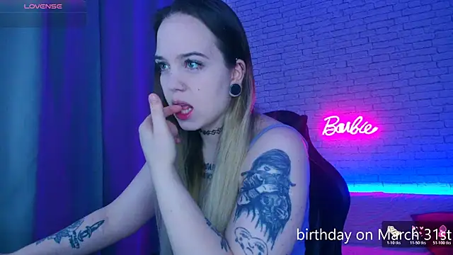 -Stacyy- online show from March 20, 2026, 5:45 am