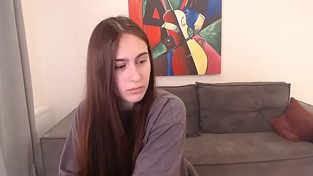 AliceKolltt online show from February 13, 2025, 1:26 pm