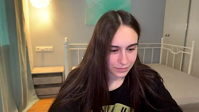 AliceKolltt online show from July 17, 2026, 2:24 pm