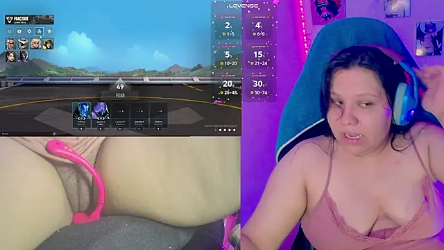 crystal7u7 online show from March 19, 2025, 8:32 pm