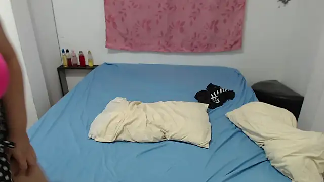 Snapshot of Selena_sweett chatting on October 7, 2025, 4:09 am Selena sweett online show from October 7, 2025, 4:09 am